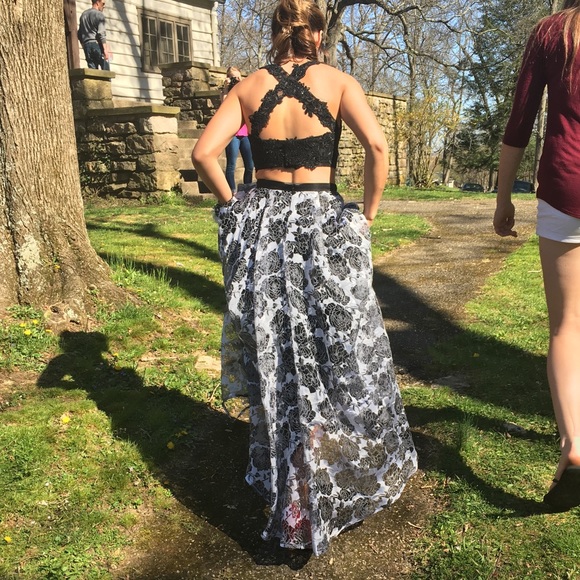 Black and white prom dress - Picture 3 of 5